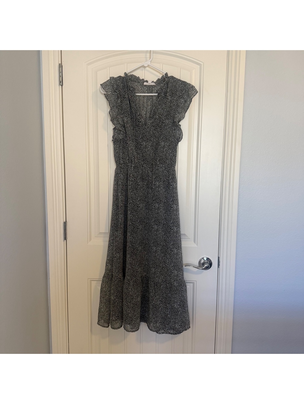 Steve Madden XS Leopard Print Long Dress with Ruffle Details